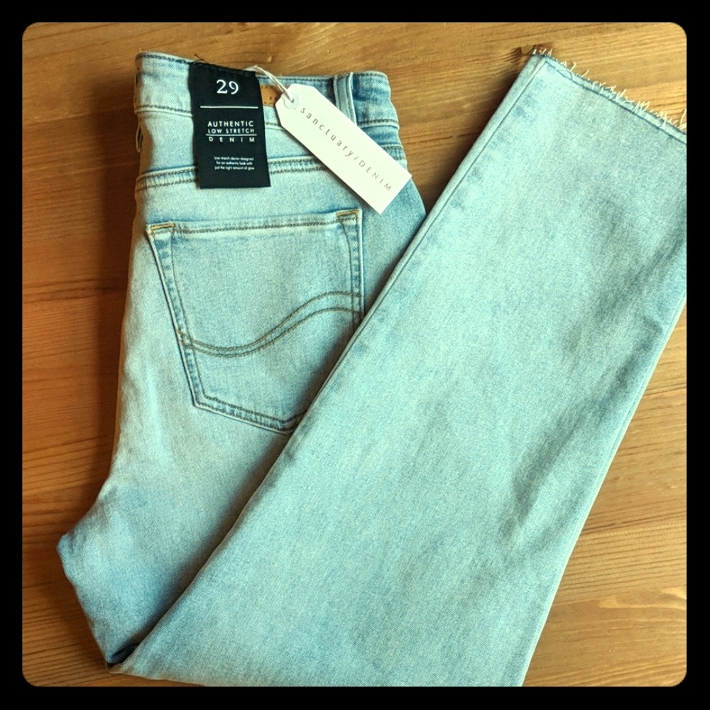 Brand New! Alt tapered high rise jeans